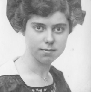Meta Steinleitner , geb. in Neuhof, vermisst 1945 in Neuhof